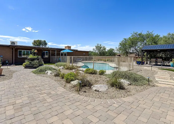 7 Mi To Saguaro Nat'l Park! Mtn-view Haven W/ Pool Holiday home *