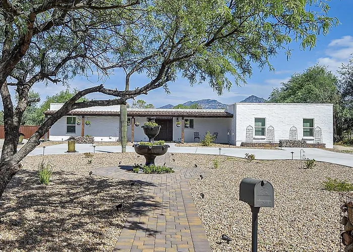 7 Mi To Saguaro Nat'l Park! Mtn-view Haven W/ Pool *